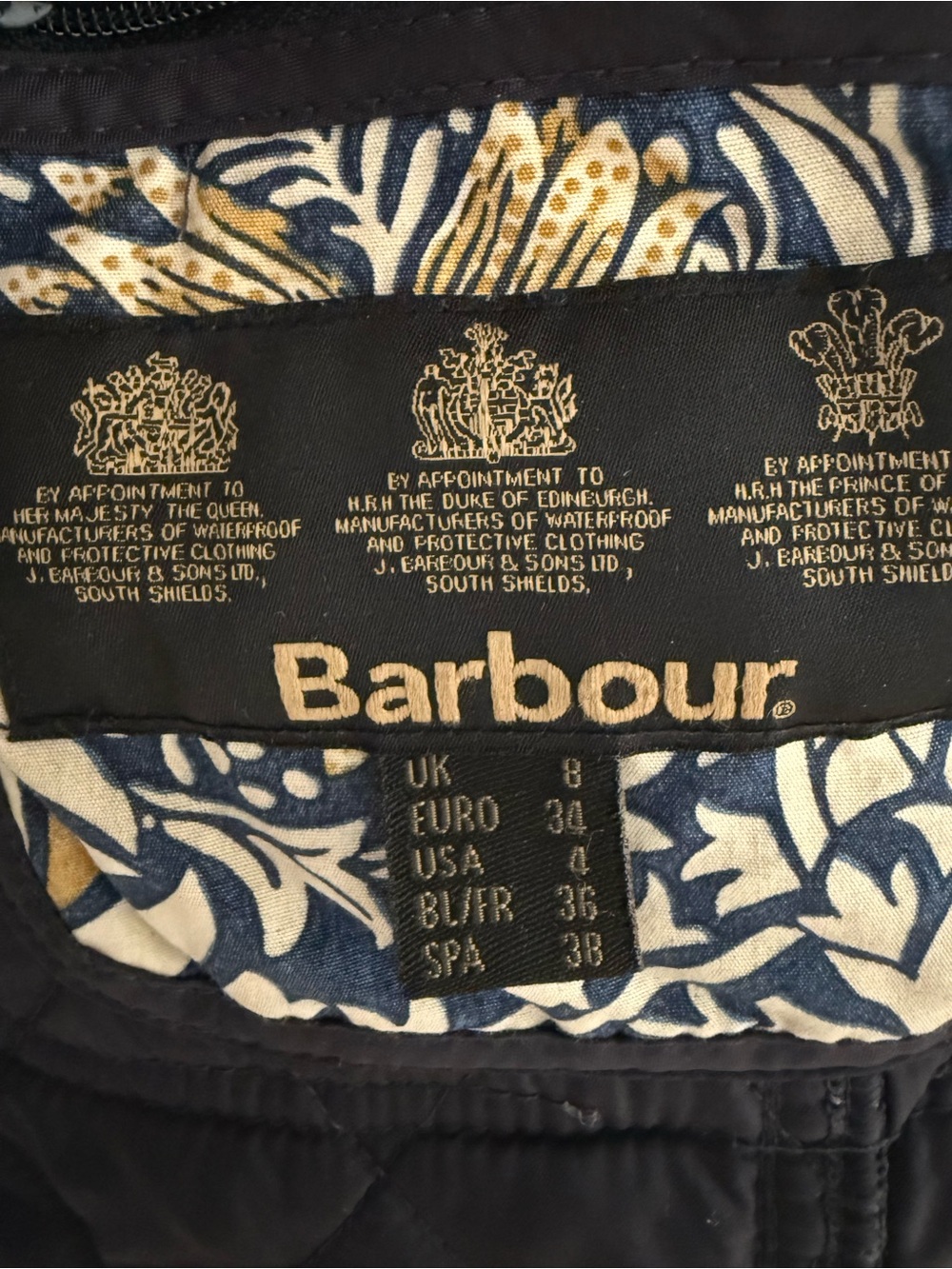 Barbour Manderston 4 pocket William Morris Navy quilted jacket. Size 4 - Picture 14 of 15